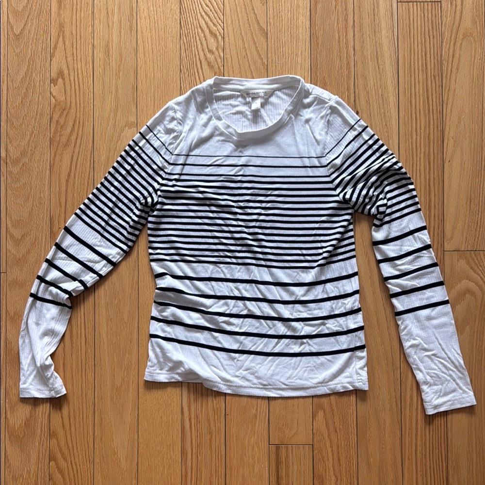 Banana Republic White and Black Striped Sweater